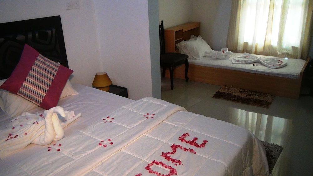 Azoush Tourist Guesthouse