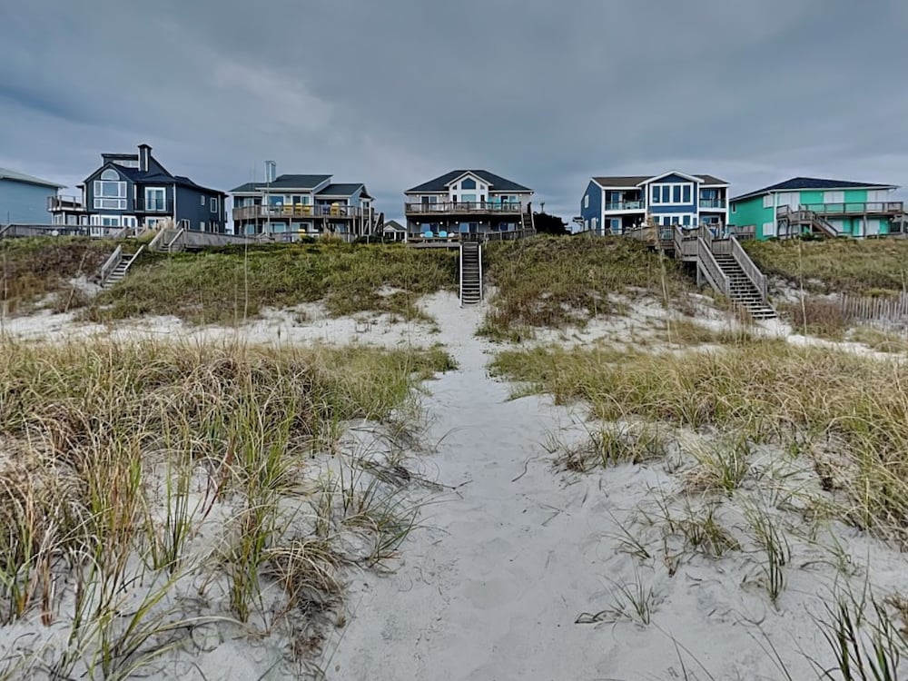 Carrle/Trachtman by Topsail Realty