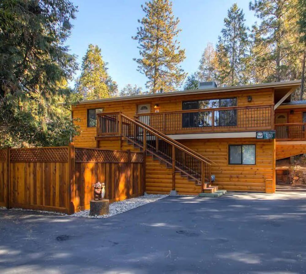 Yosemite Scenic Wonders - Bass Lake Area