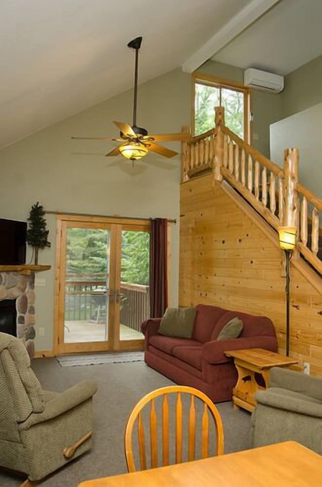Woodland Beach Resort