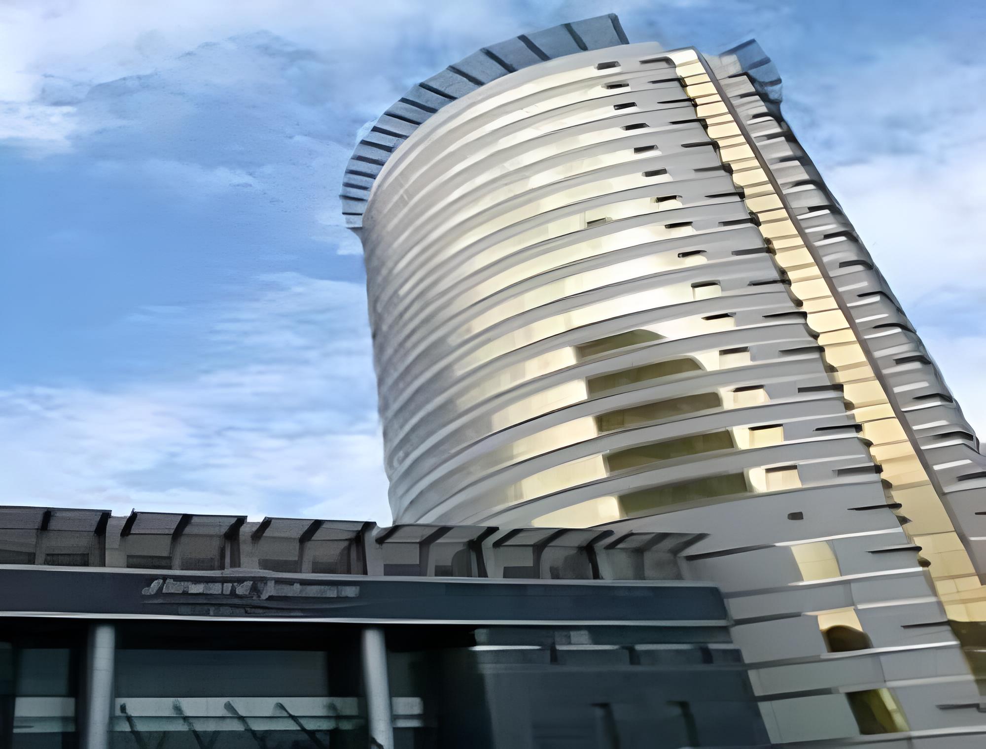 Howard Johnson Ginwa Plaza Hotel