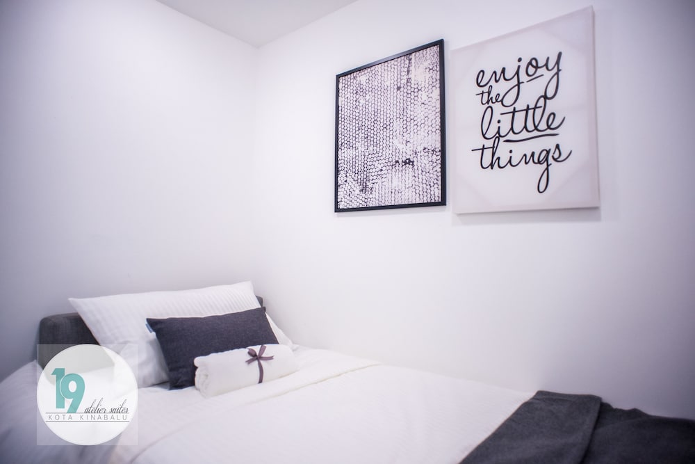 19 Atelier Suites Sutera Avenue