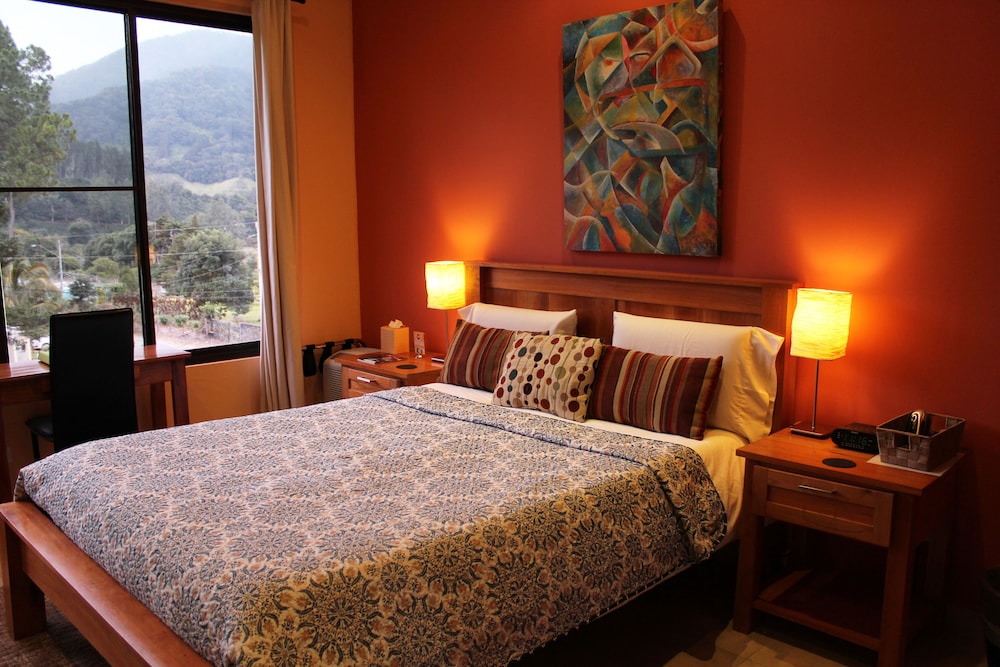 Casa de Montaña Bed & Breakfast