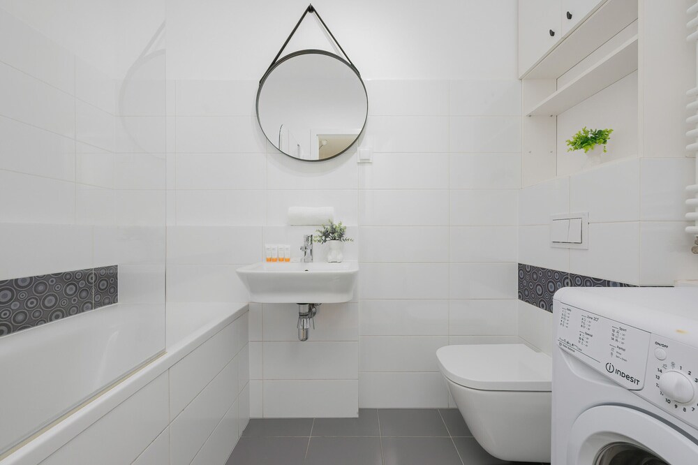 Studio Near The PGE Stadium by Renters