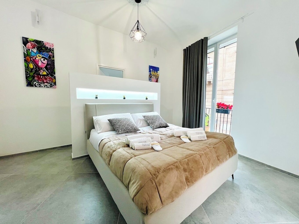 PRETORIA SUITES photo 2