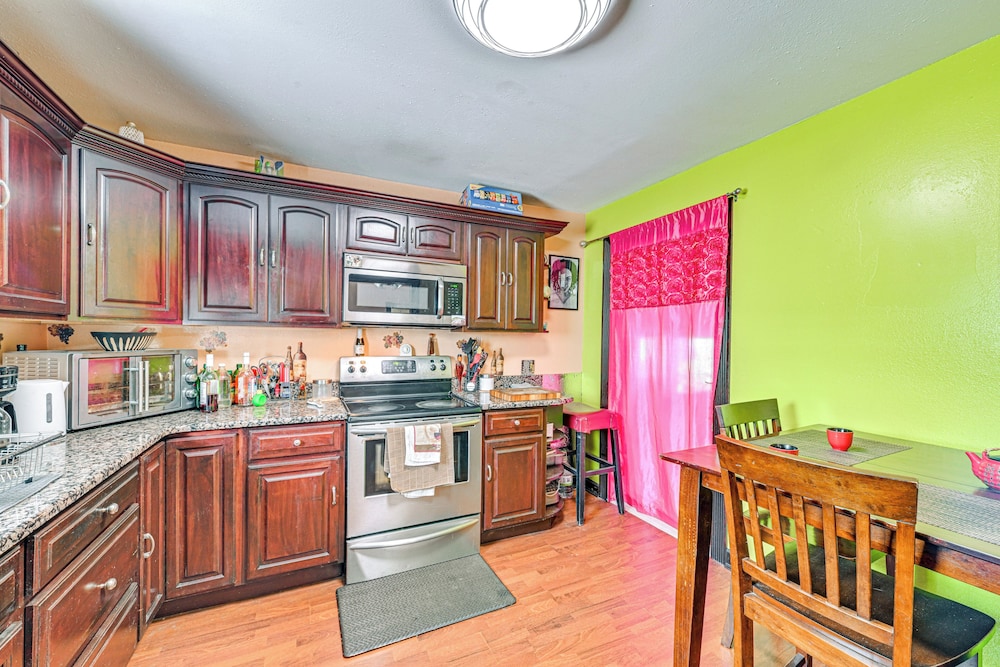 Close to Airport: Home in the Heart of Charlotte!