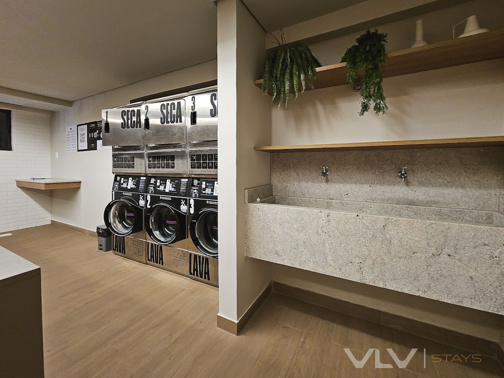 Art Studio by VLV Stays