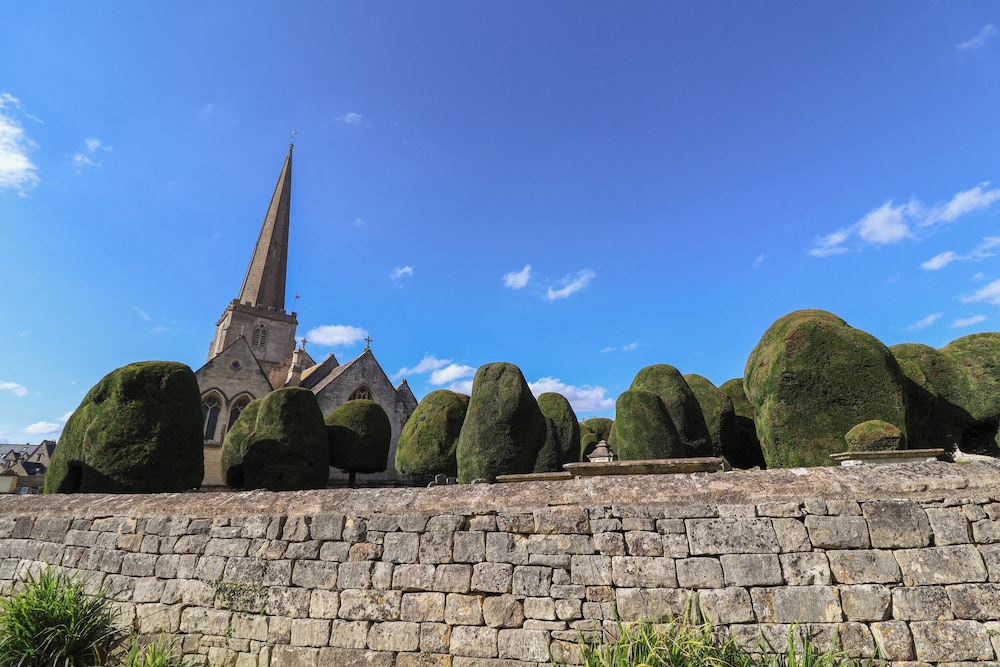 Highgrove Barn