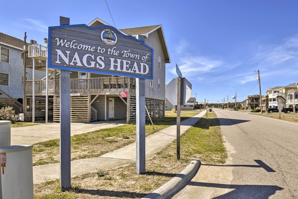 Nags Head Cottage: Screened Porch, Walk to Beach! view 5