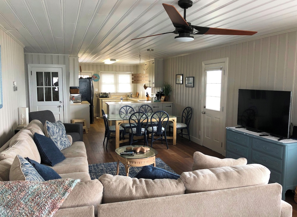 The Playhouse by Topsail Realty
