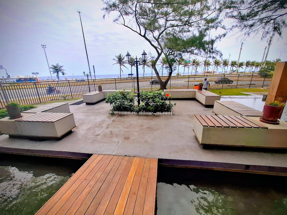 Barra Max - Praia e Conforto.