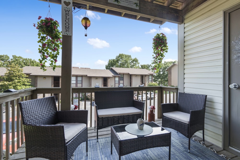 Branson Sunny Daze - Sleeps 4