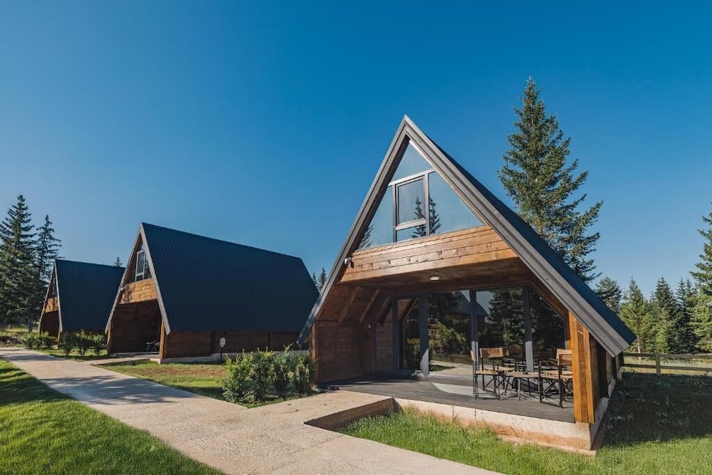 Mountain Home Durmitor 1