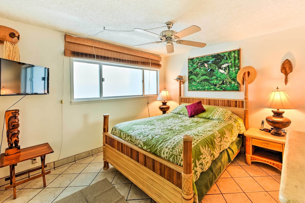 Condo w/ Private Lanai, Ocean View & On-site Pool!