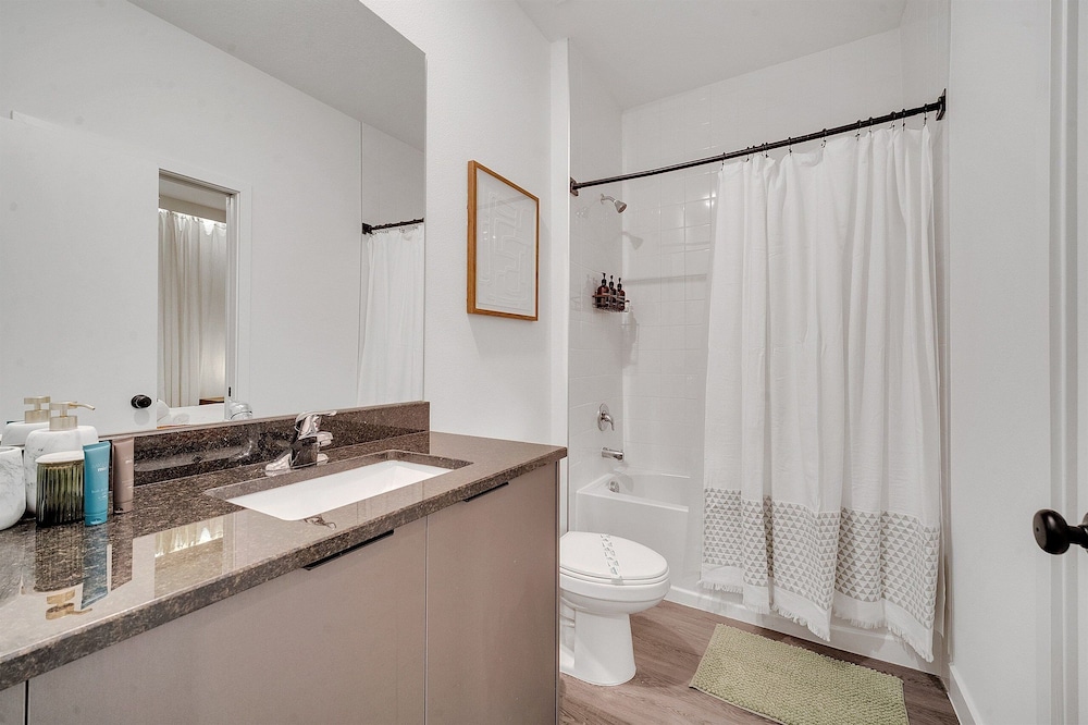 3BR Home Near Disney w/ Office & Fun Corner