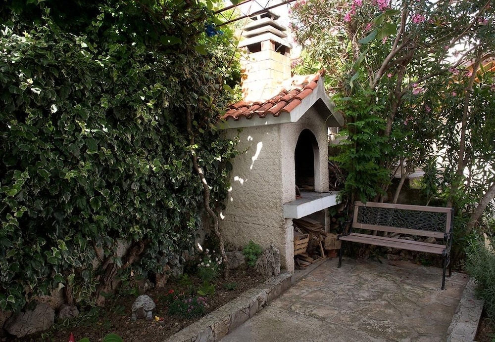 Photo 31