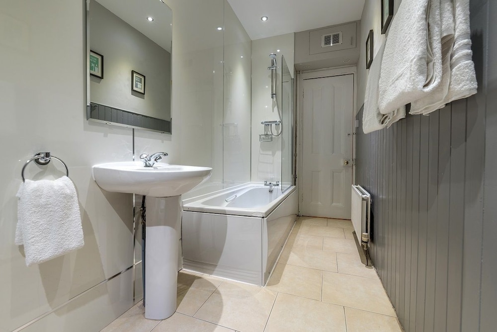 Belhaven Apartment
