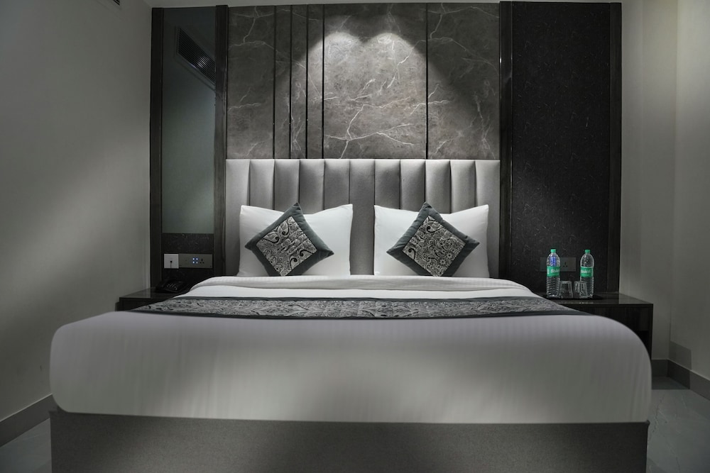 Hotel Mountain Bliss new delhi