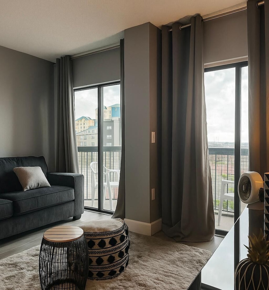 Enclave Swanky