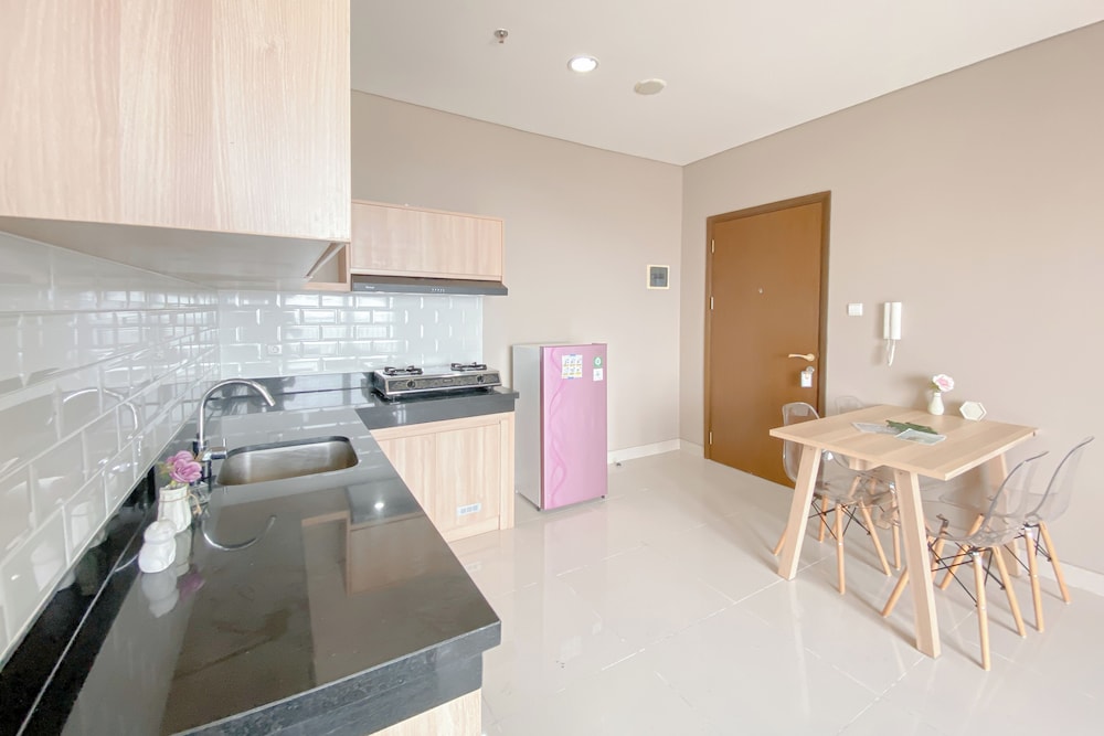 Best Deal and Elegant 2BR Apartment at Ciputra International