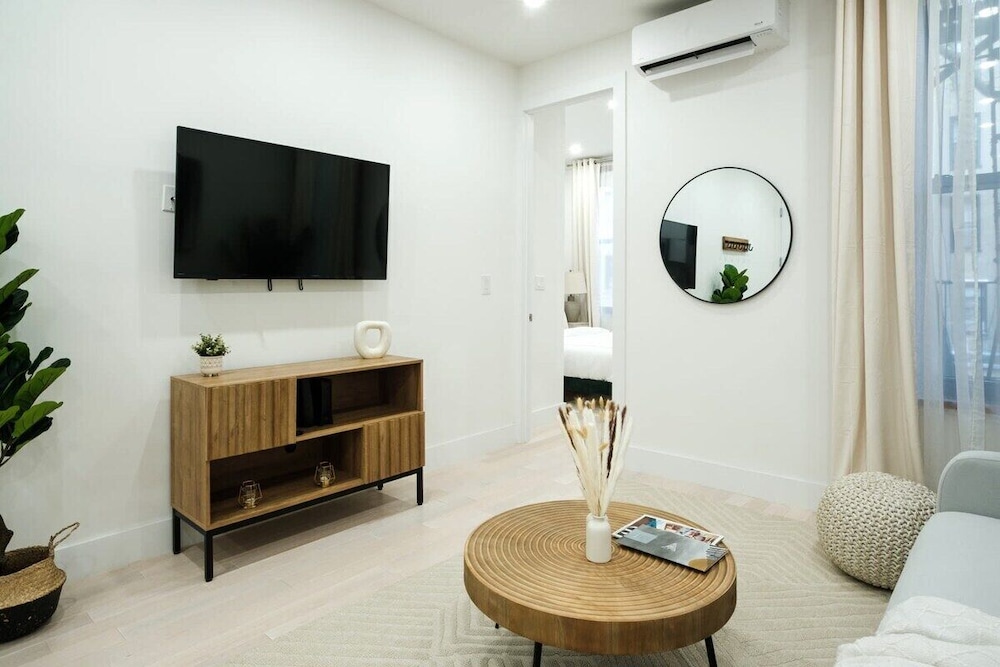 317 UES Apartments