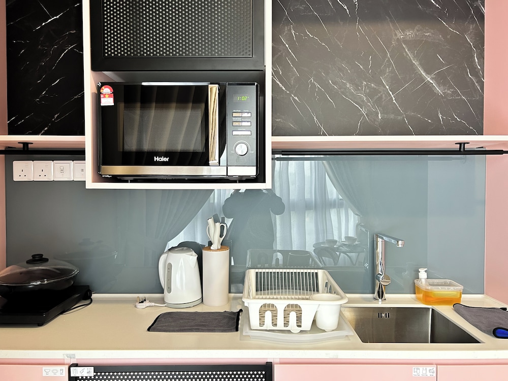 The Paxtonz by Manhattan Group