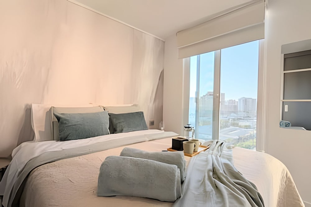 Santa Elvira Apartments