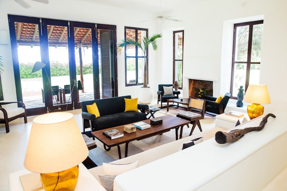 Hotel Esencia