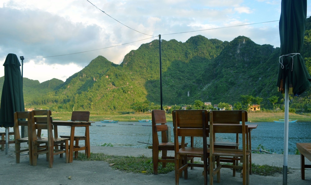 Son Doong Riverside Homestay