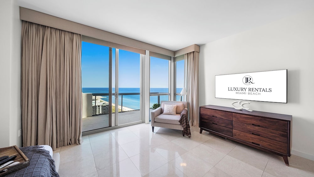 Luxury Vacation Rentals at The Setai by LRMB