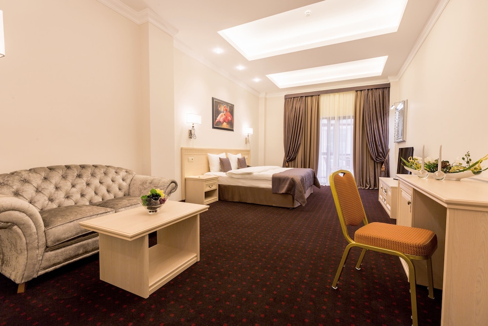 Arcadia Hotel