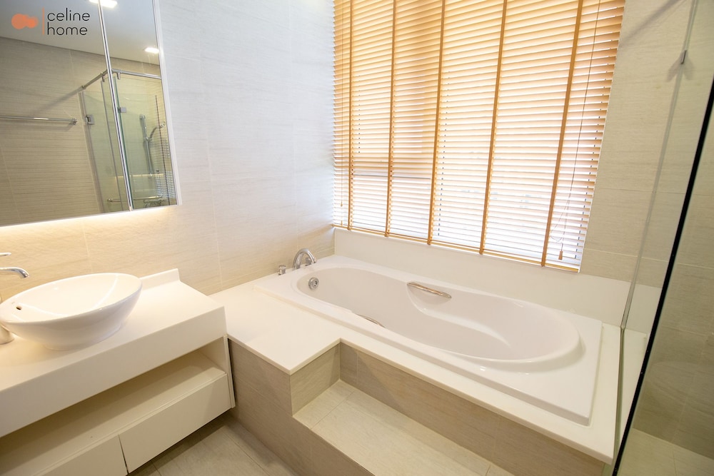Celine Home - Vinhomes Central Park