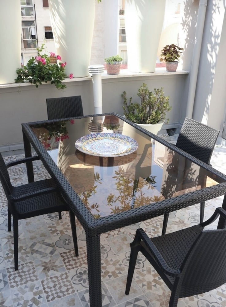 Calefati Gallery Luxury Apartment