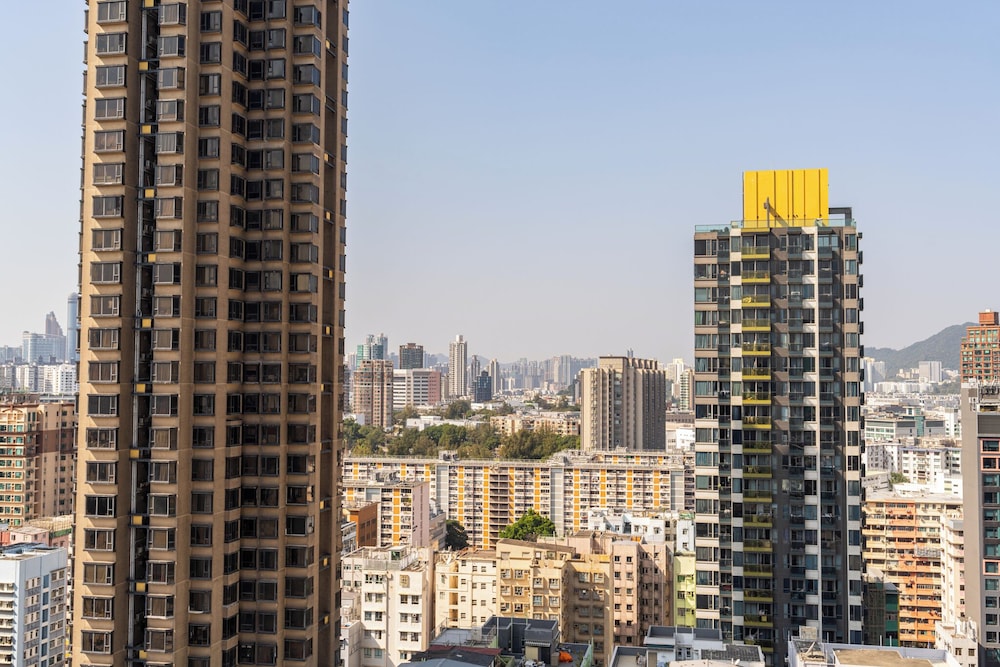 MIJ (KAI TAK) HOTEL
