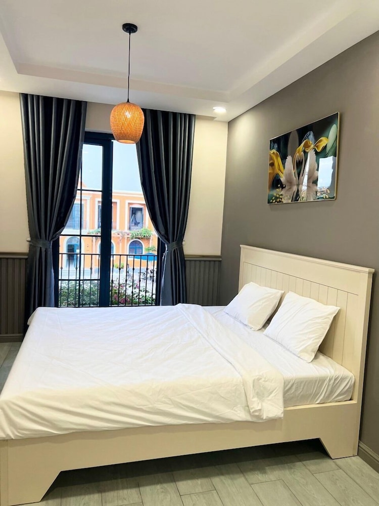 Deluxe 3 Br Bliss House - Novaworld PT