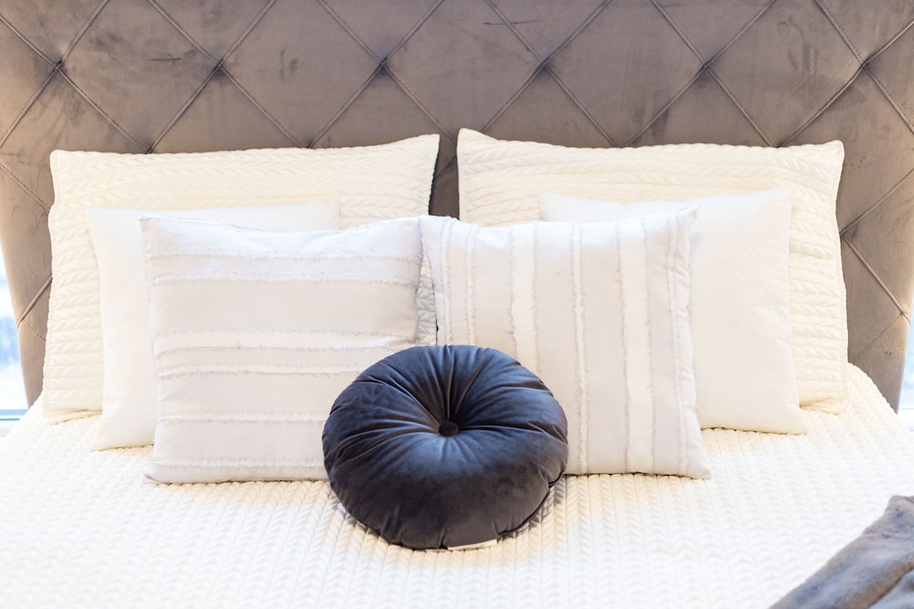 Applewood Suites - 1 BR Wellington West - Image 3