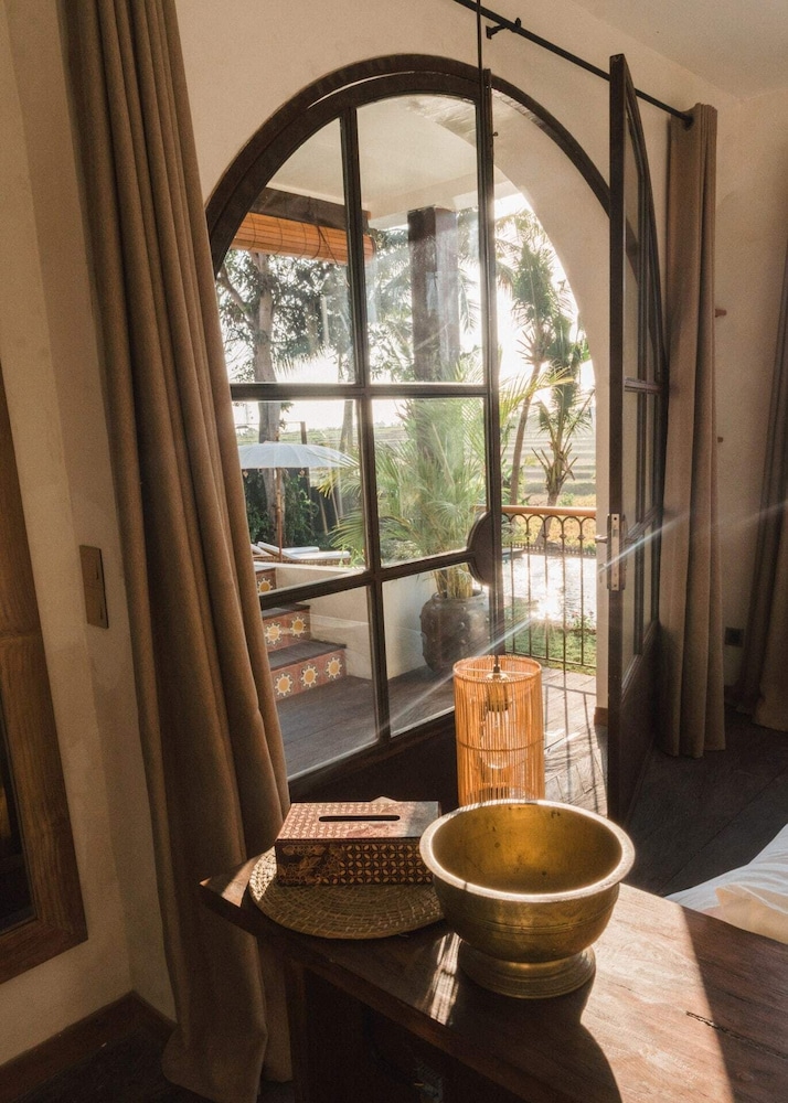 Tropical Private Villa, 3 BR, Canggu Ricefield View view 3