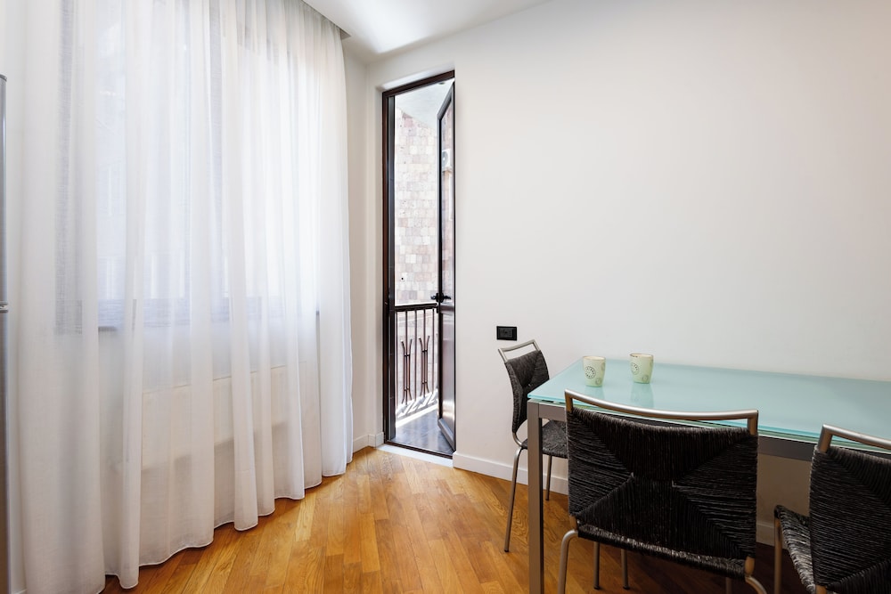 Apartment by Luxe Group SN290