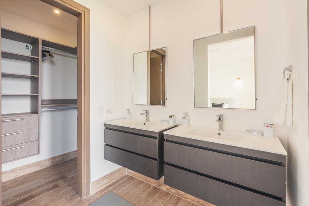 Penthouse With Private Picuzzi in Cap Cana