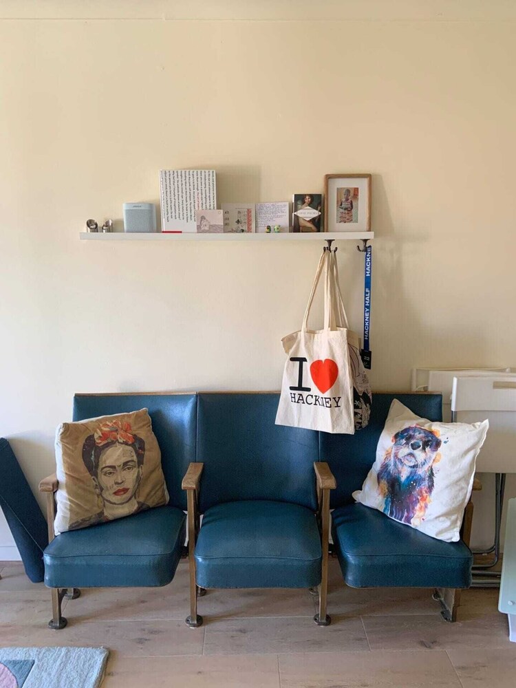 Tranquil 1 Bedroom Apartment With River View