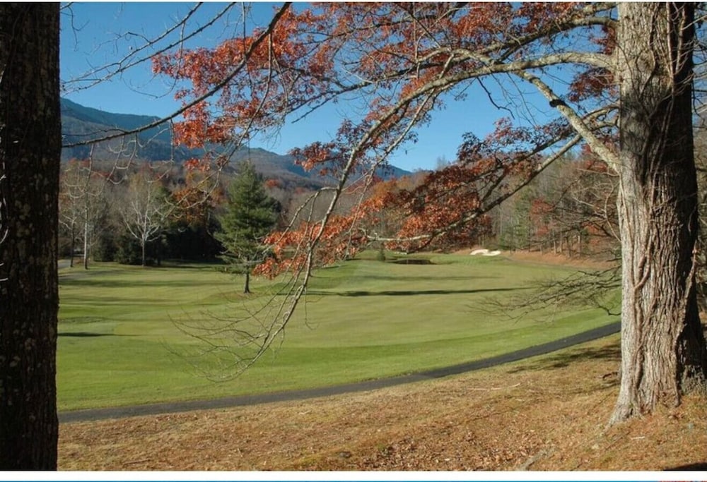 Vacation Home Near Golf Course Hiking Sleeps 20