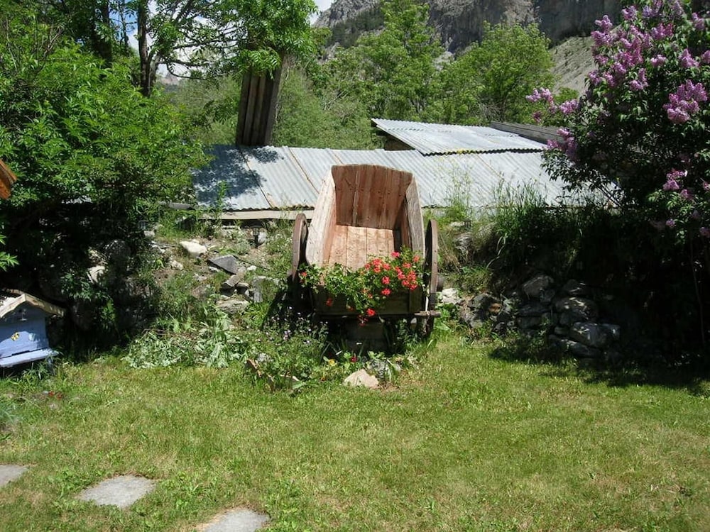 Photo 35