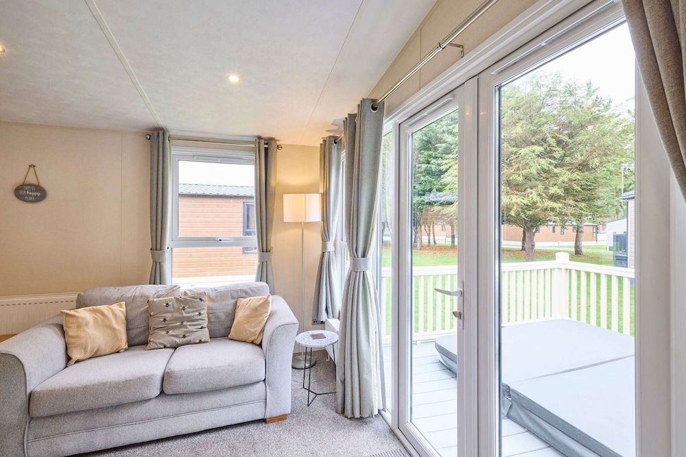 Host Stay Nightingale Lodge