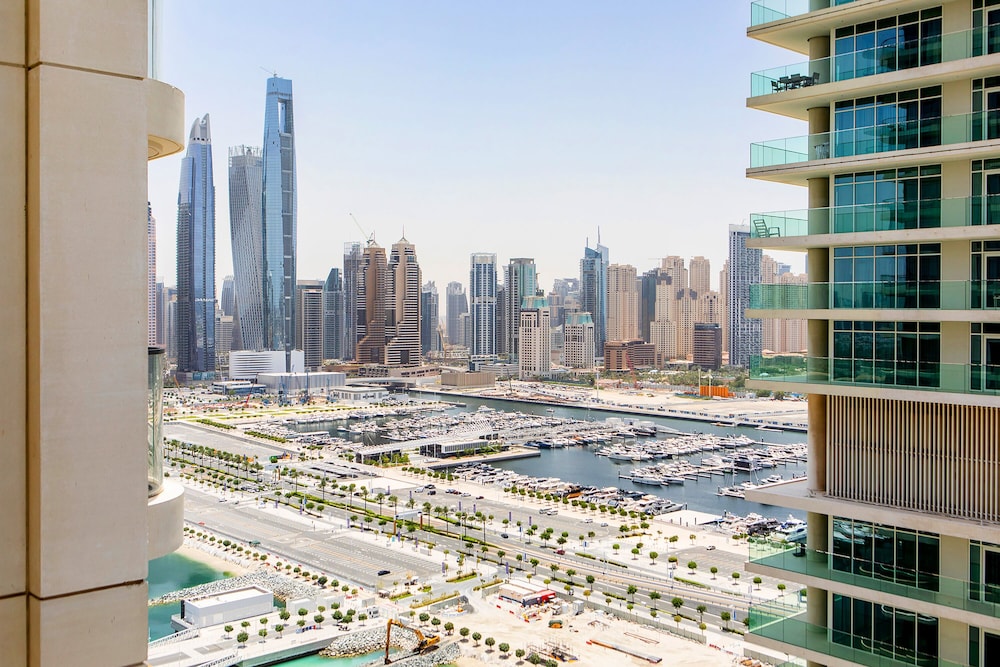 Marina Vista Emaar Beachfront Apartments