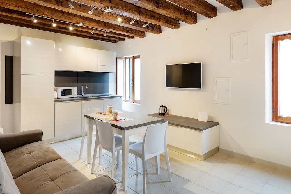 Cannareggio Elegant Apartment