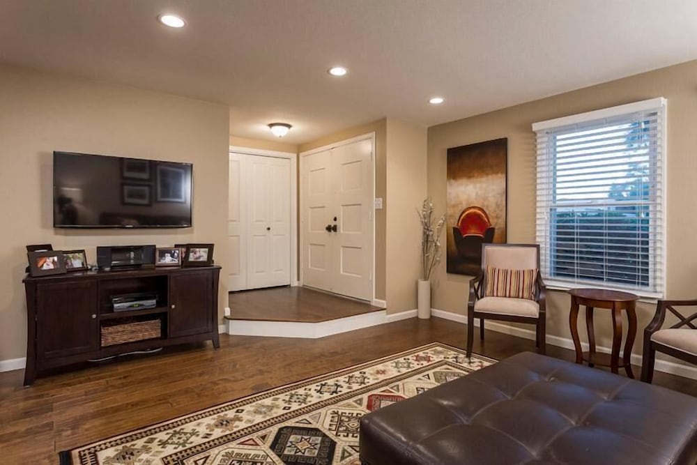 Top Notch By Signature Vacation Rentals