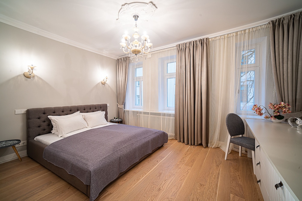 WINWINSTAY Art Nouveau Lumiere Residence view 2