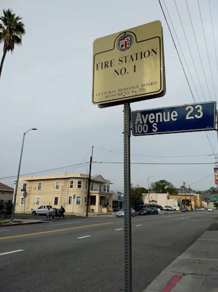 Pads on Pasadena Ave