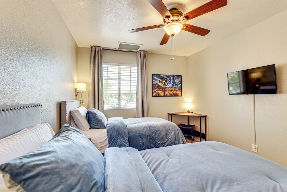 Swim w/ a View: Scenic Desert Retreat in Glendale