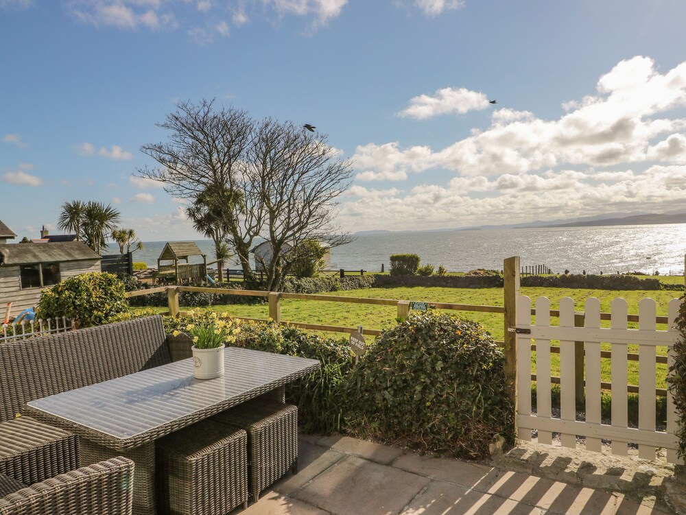 Keeper's Cottage view 5